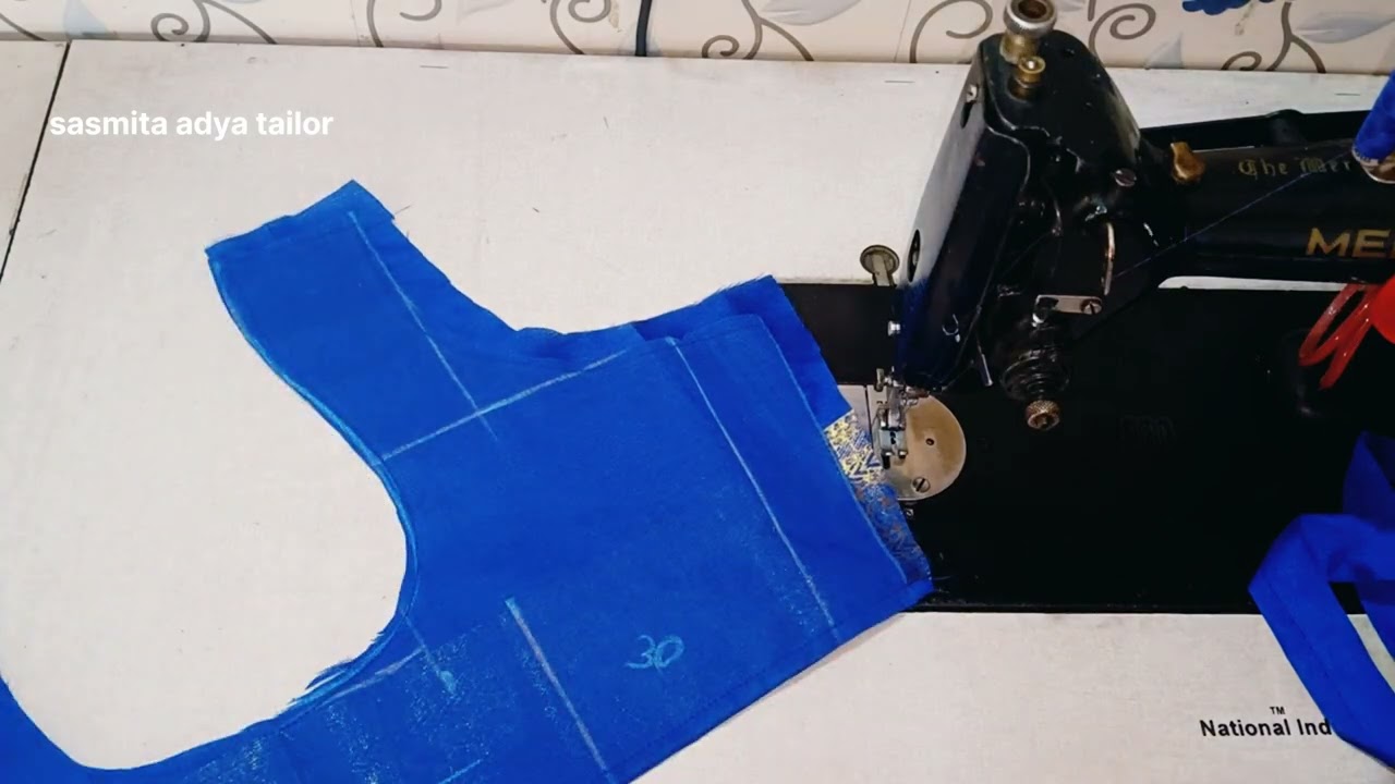 Blause ପଛ ବେକ ଡିଜାଇନ୍ ବନାନ୍ତୁ ସହଜ ଉପାୟରେ || back neck dizain stitching #vidio #sasmitaadyatailor