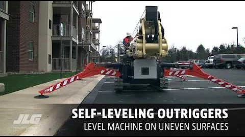 JLG X770AJ Compact Crawler Boom Lift