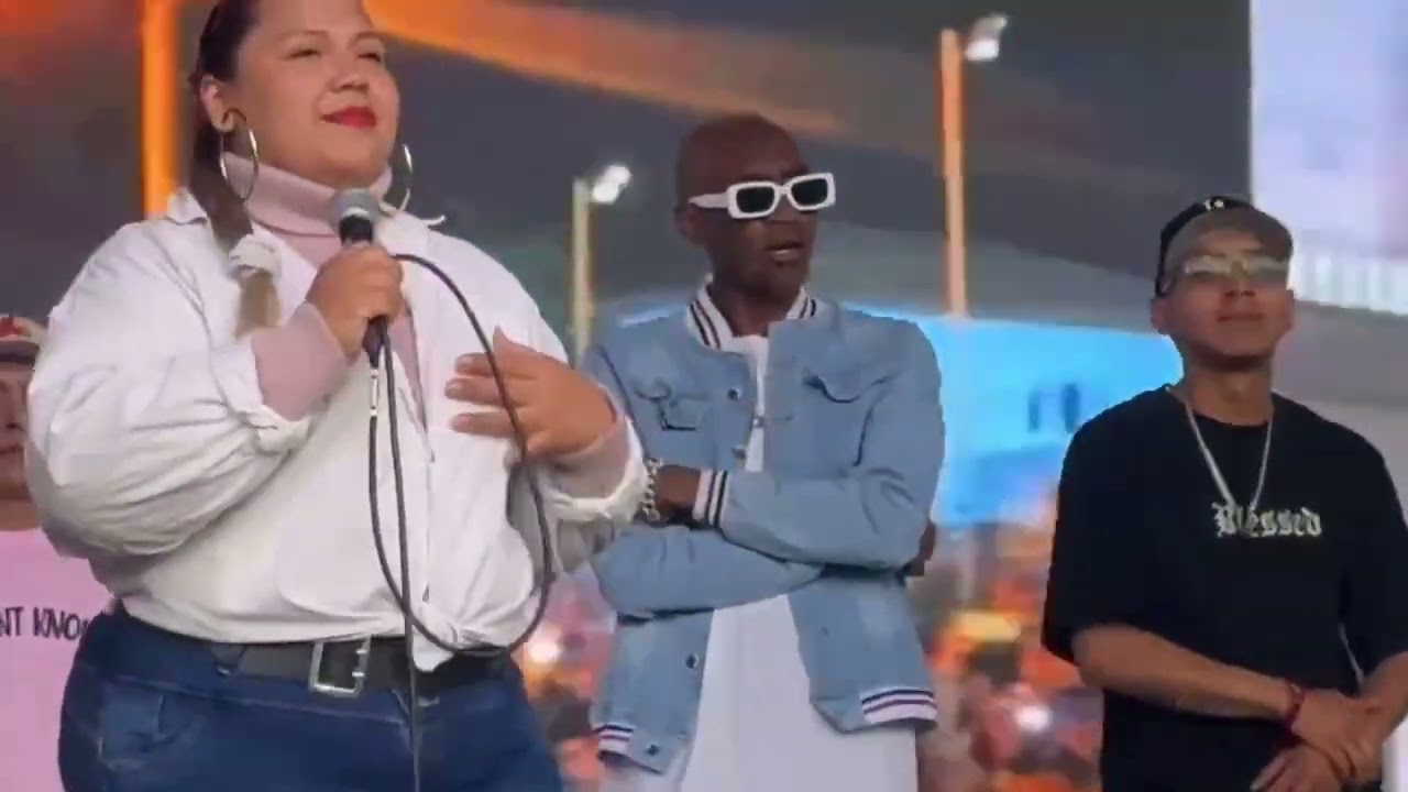 DESCENDISTE DEL CIELO ❎ Alex El Bendecido ❌ Mónica Robles 🔊 Show en vivo Cuenca Ecuador 