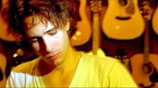 Jeff Buckley - The Boy With The Thorn In His Side (Live At McCabes 94)
https://www.facebook.com/TheRightEarOfNash
http://blonderazorblade.blogspot.co.uk/
Jeff Buckley covers The Smiths song The Boy With The Thorn In His Side recorded live at McCabes Guitar Shop 29.07.94.
Taken from the bootleg Impressions On A Travelling Heart Jeff Buckley - The Boy With The Thorn In His Side (Live At McCabes 94)