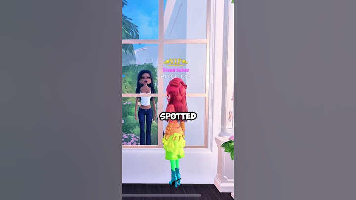 PRETENDING to be LINA in Dress to Impress!! #dresstoimpress #shorts #roblox