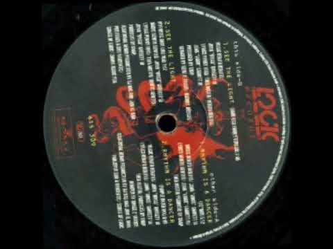 SNAP -RHYTHM IS A DANCER (7 Edit  "12 single Vynil 33 RPM 'STEREO")