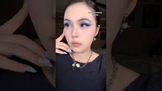 Star Makeup Tutorial #creativemakeup #graphiceyeliner #starmakeup #eyemakeupideas #glittermakeup