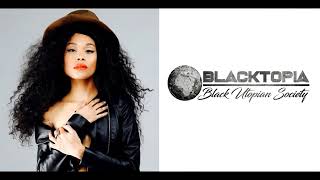 Play video: Former Nickelodeon ALL THAT star CHRISTY KNOWINGS rocks with BLACKTOPIA