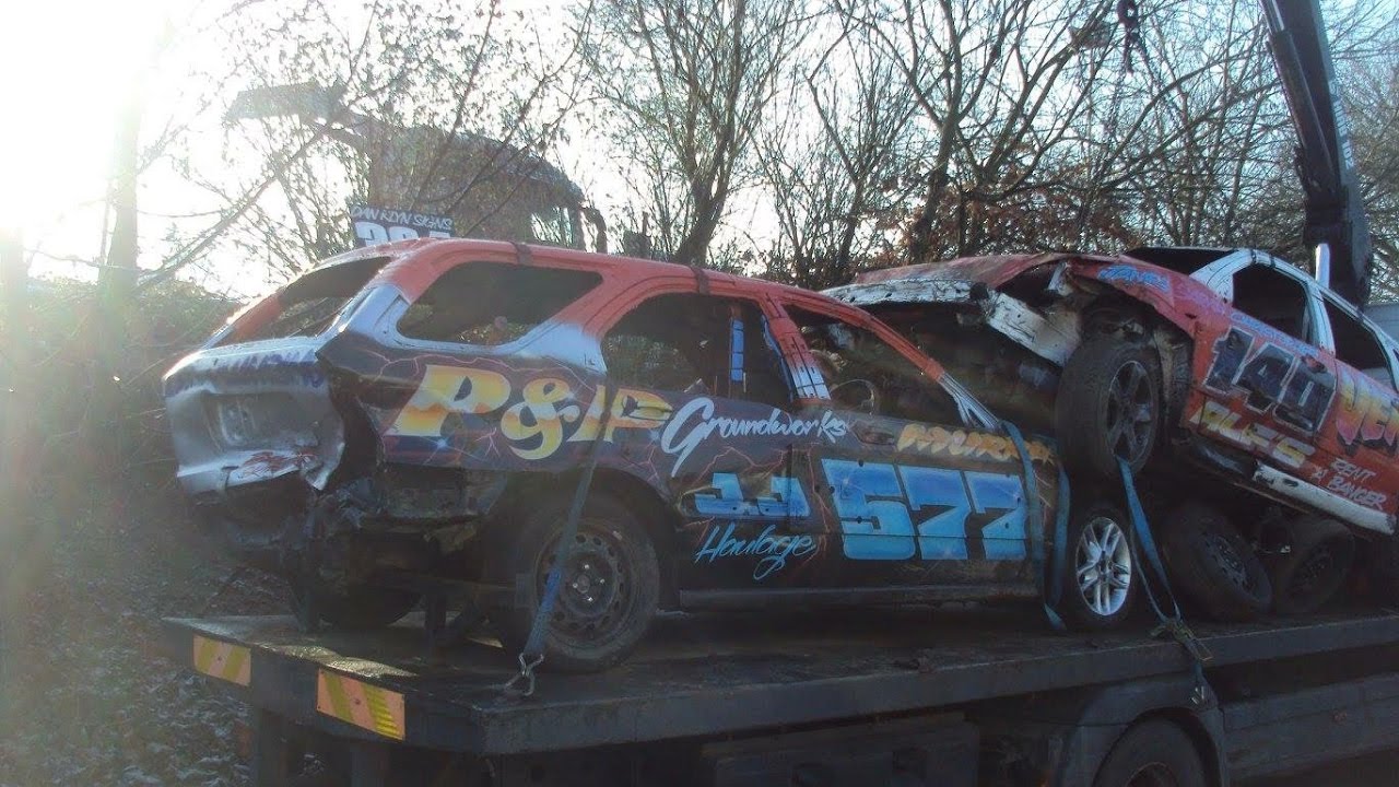 Bradley's First Adult Banger Race At Arena Expo 22/01/2017 - YouTube
