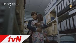 Memory: Lee Jun-ho gives Yoon So-hee a powerful, manly hug! 160423 EP.12