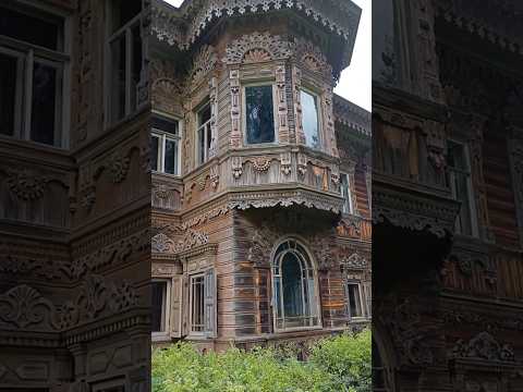 Дореволюционный терем в костромских лесах куда не пройти ни проехать #деревня #старина