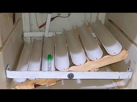 Incubator homemade automatic turning tray.
