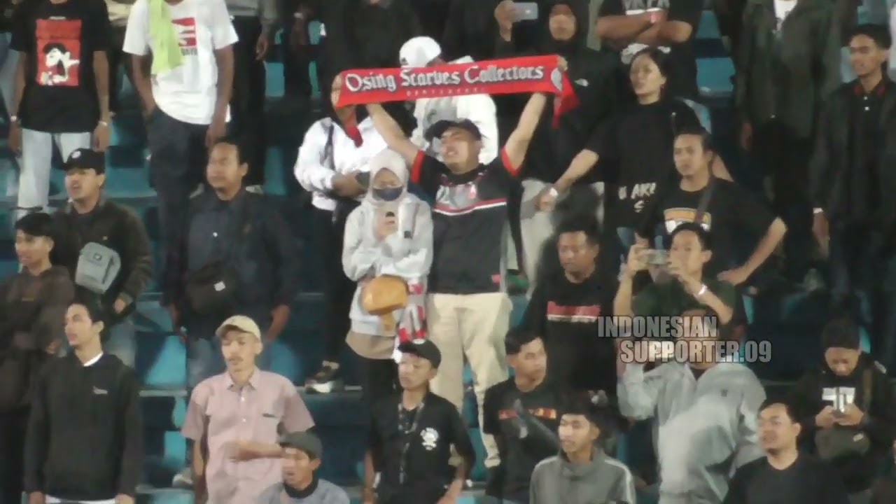 Respect!B6 Surakartans Tetap Nyanyikan Anthem Satu Jiwa Walau Persis Kalah 2-3 Dewa United.