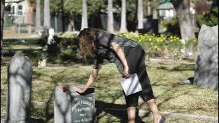 OSTATNI LIST – kontynuacja historii rozpoczętej w utworze „Kiedy przyjdą po mnie”.