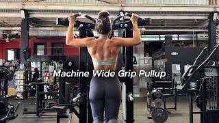 Machine Wide Grip Pullup