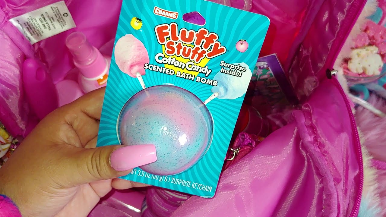 What's In My COTTON CANDY SWEET THEMED TRAVEL BAG?💙🍭🍬🍭🌟 YouTube