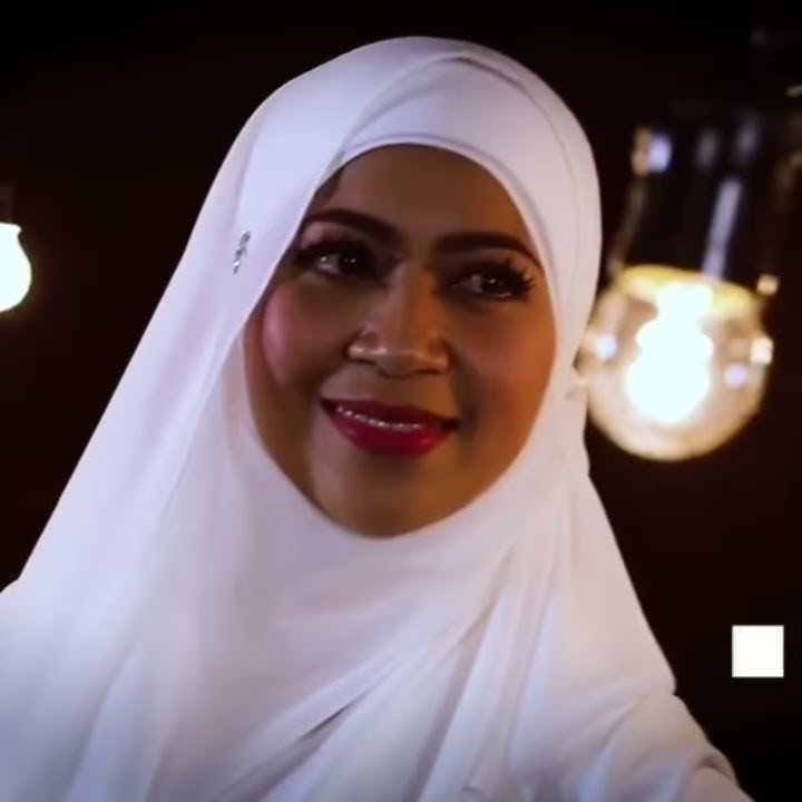 Elly mazlein x zul 2 by 2 #superkarok #apooo
