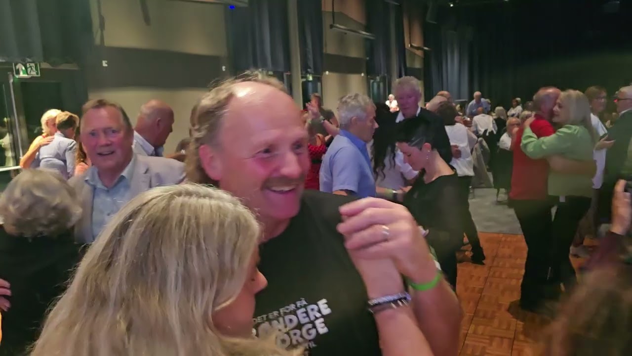 Lykke til med Anne Nørdsti med husbandet Quality Panorama 22 8 Dansnytt