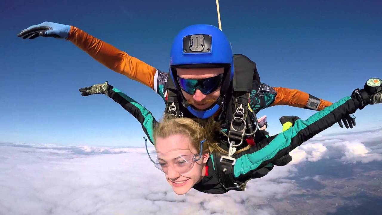 1752 Katherine Opacich Skydive at Chicagoland Skydiving Center 20160502 Klash Chris