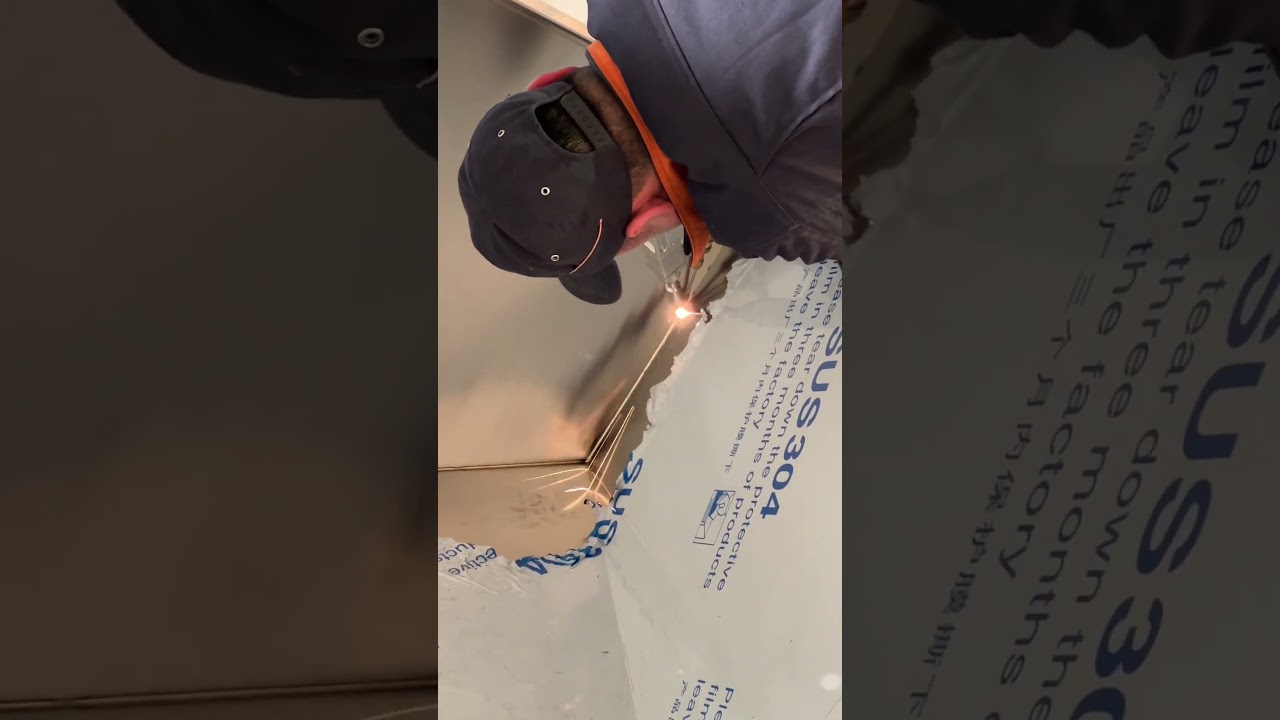 Handheld laser welding machine welding stainless steel sink