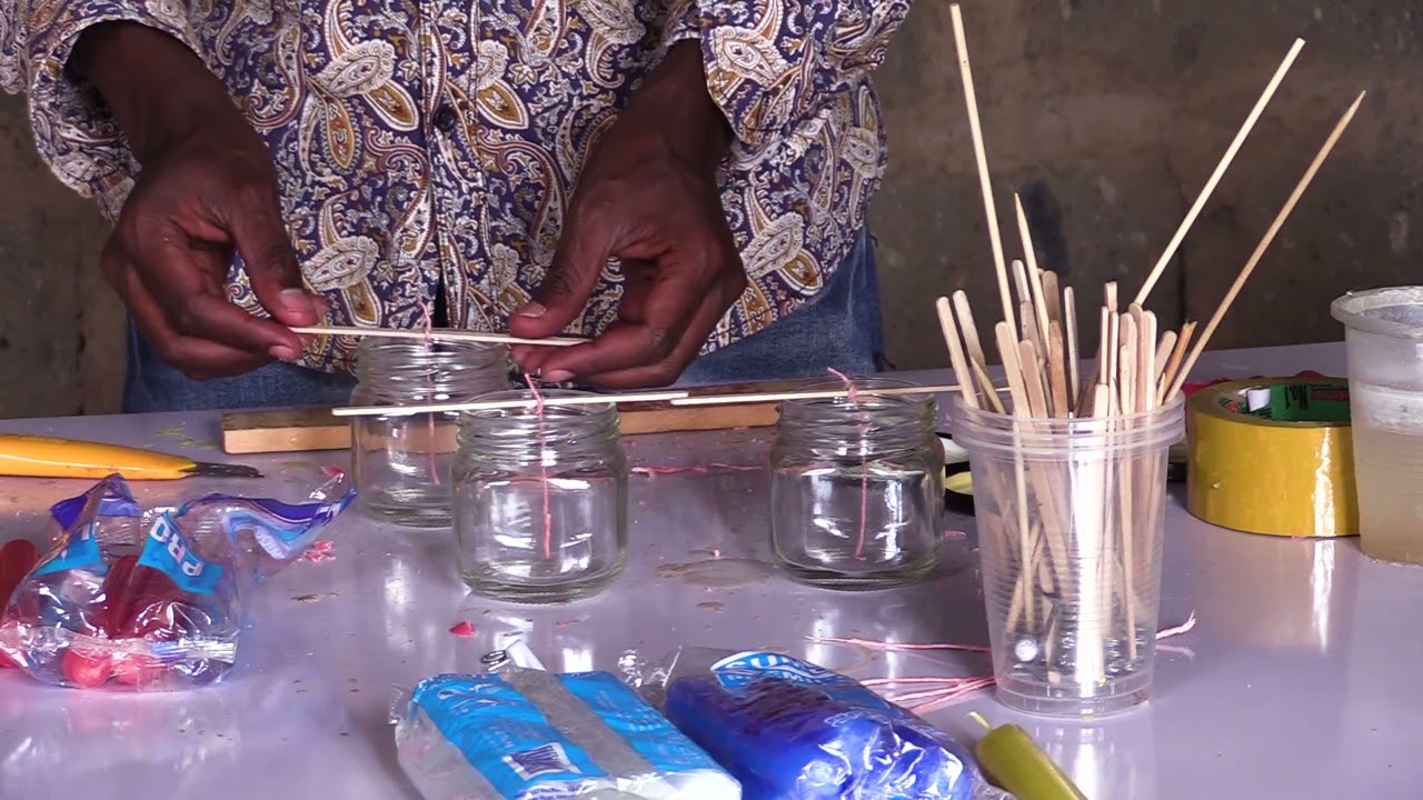 HOW TO MAKE COLOURED AND SCENTED CANDLES AT HOME!!!