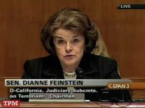 Will politics pass by Sen. Dianne Feinstein as both parties veer to extremes? Let's hope not