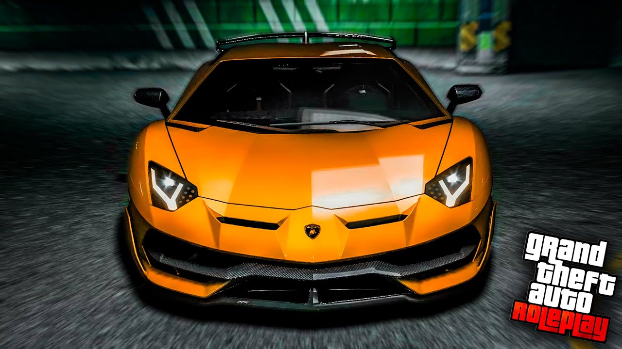 ROBAMOS un LAMBORGHINI TUNEADO y NOS PERSIGUE TODA la POLICIA en GTA5