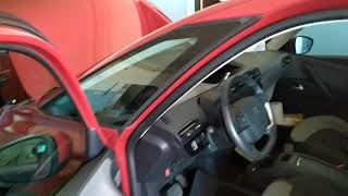 Citroen C4 Picasso 2015 2.0 OBD2 Diagnostic Port and VIN number local