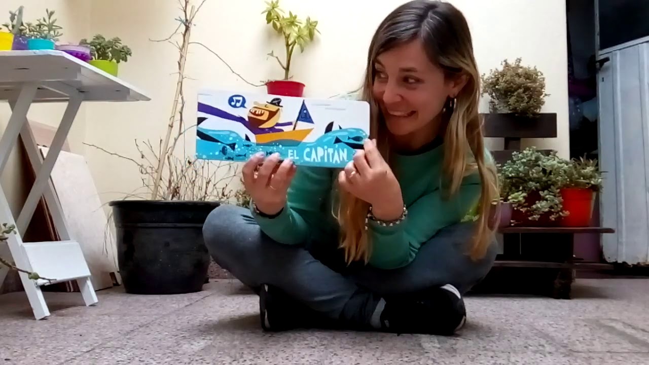 "Agua salada" Ruth Kaufman / Manolo Hidalgo. Colección Los duraznos Editorial Pequeño Editor.