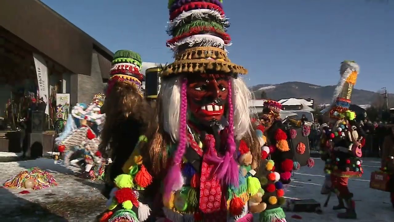 Milówka Żywieckie gody występ Grupy  kolędniczej  Przybłędy z Przybędzy