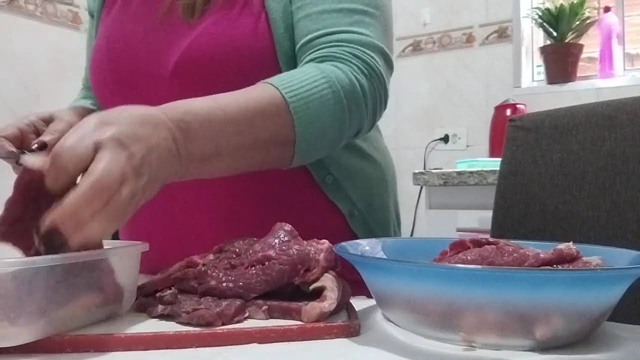 Temperando bife