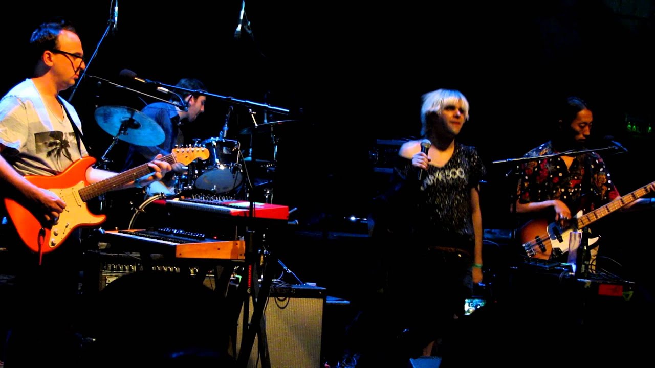 Ariel Pink's Haunted Graffiti Menopause Man (Santiago, Chile. 1312