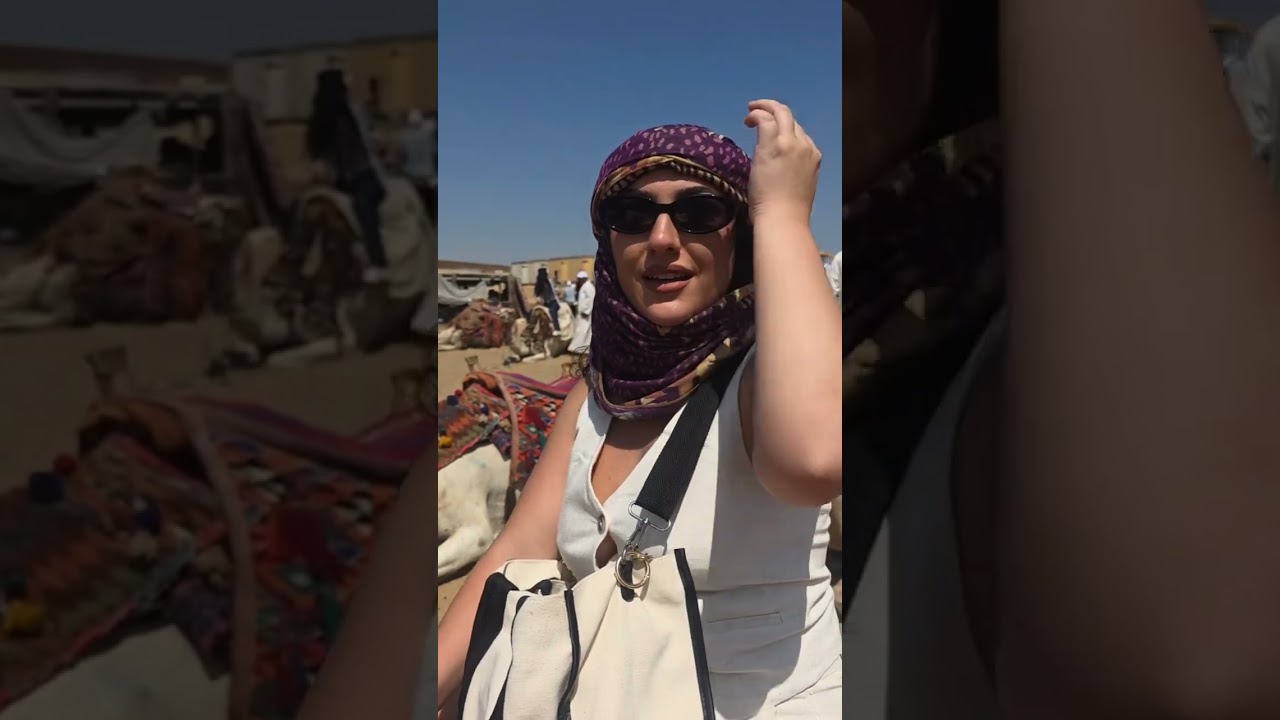 How wonderful is riding a camel and walking around the pyramids 🐫🏜️