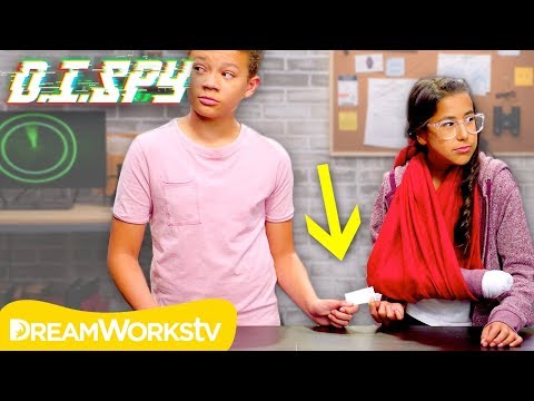 Cómo hacer un secreto de Traspaso (Fake DIY Brazo) | D.I.SPY