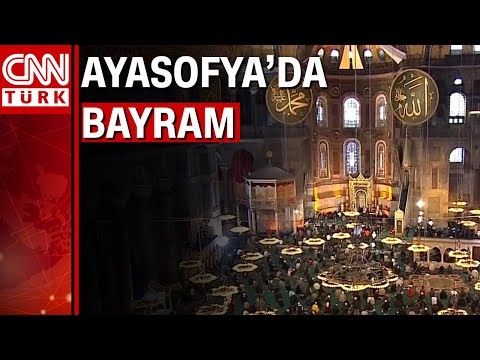 Ayasofya'da 87 yıl sonra ilk Ramazan Bayramı namazı kılındı