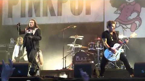 The Cult - She Sells Sanctuary Live Pinkpop Classic 14 8 2010 Landgraaf Netherlands