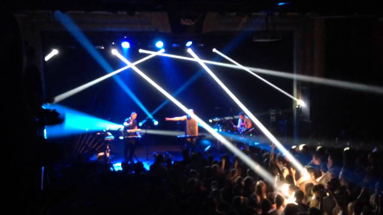 Rufus live at the Tivoli YouTube