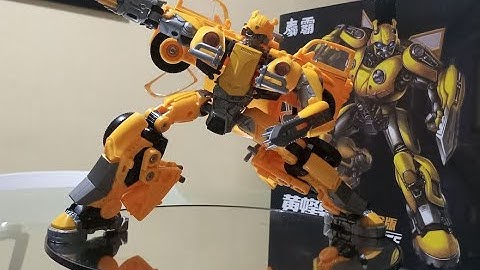 BumbleBee YS 03 car mode to Robot mode "TRANSFORMERS" Bumblebee movie by papam