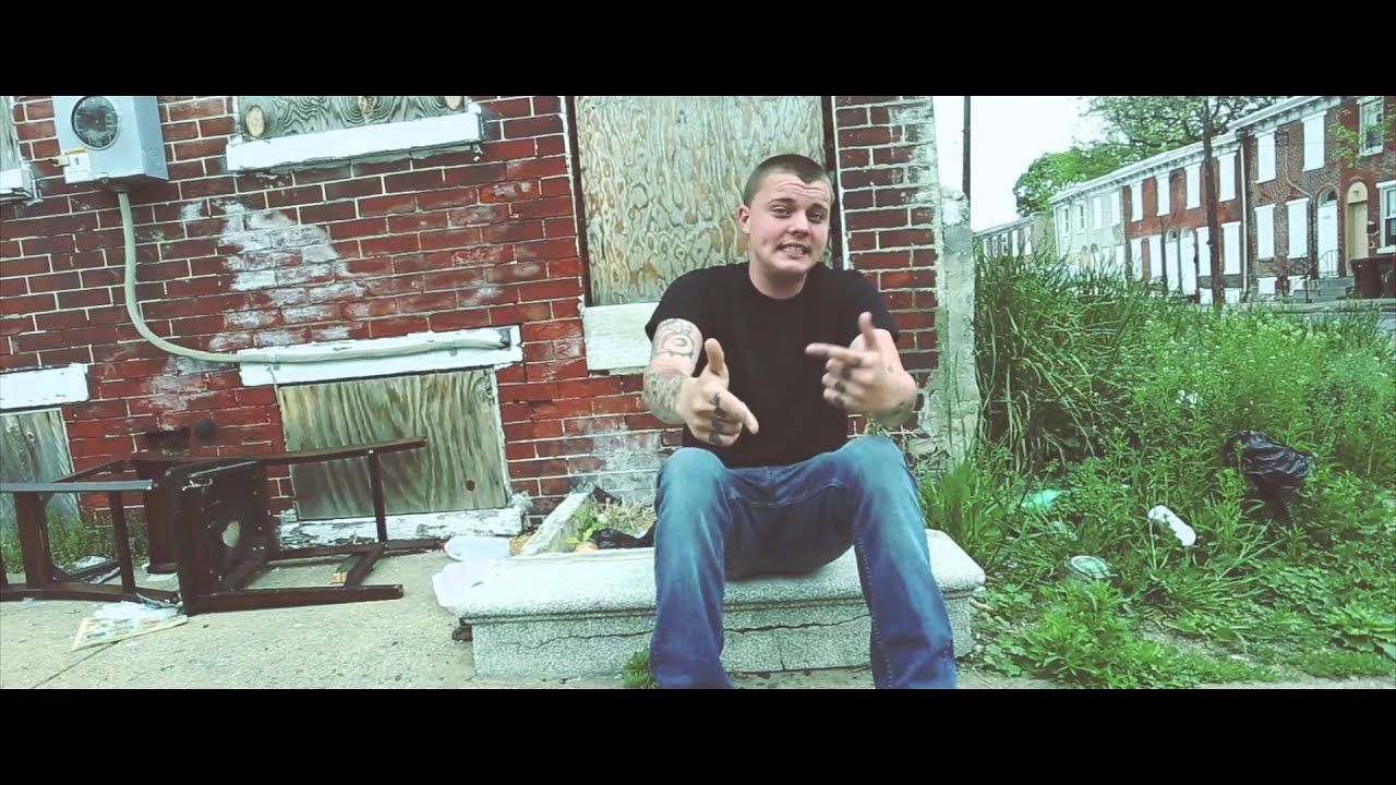 DE-LOW - HOLD ON OFFICIAL VIDEO