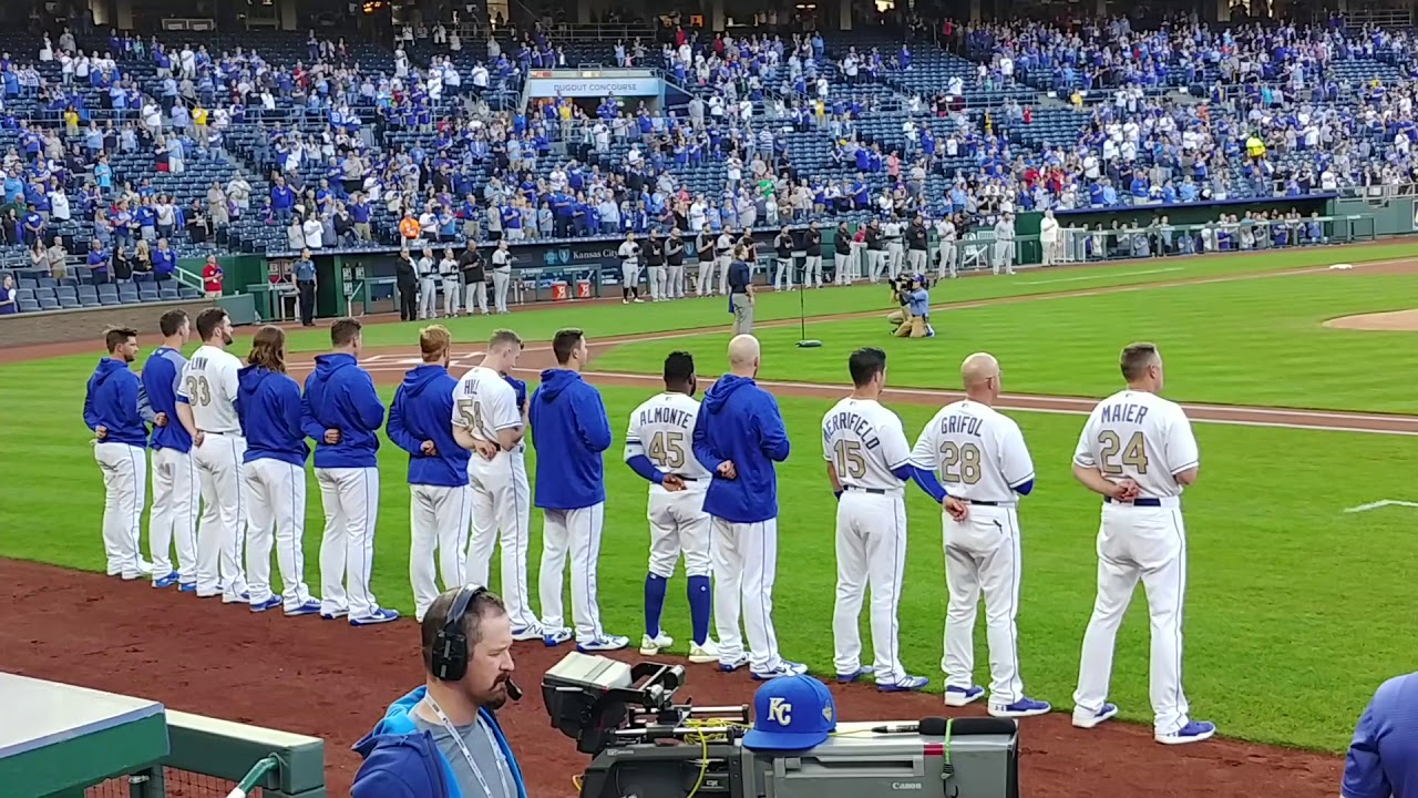 KC Royals National Anthem, April 27th, 2018 a male/female duet YouTube
