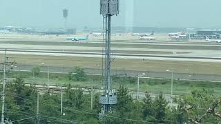 Korean Air A321-271NX Taking off at Seoul Incheon Airport