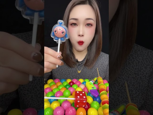 👆 #asmr 🍫🍭🌈🎉🧪❤️‍🔥🥤😃 #mubangeating #asmrcandy #candy #candying #food #candysounds