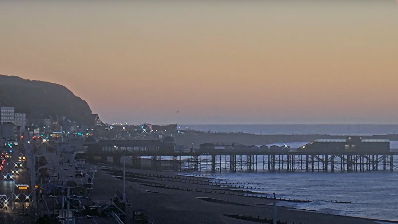 Hastings Pier & English Channel Live — Hastings, East Sussex live camera thumbnail