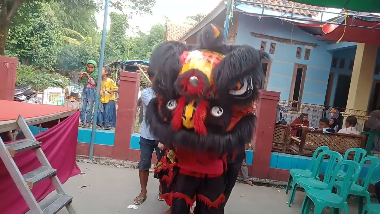 wartiyem angklung putra Cirebon