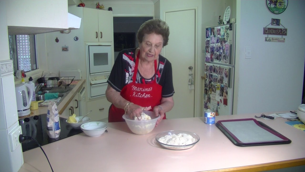 MARINA'S  KITCHEN. ---APRICOT  BALLS ---