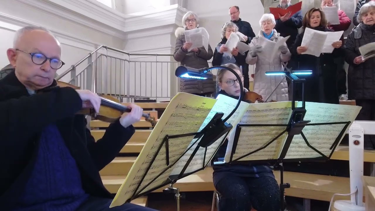 Gottesdienst mit dem Cäcilienchor in der Stadtpfarrkirche St. Jakob in Cham, Bayern