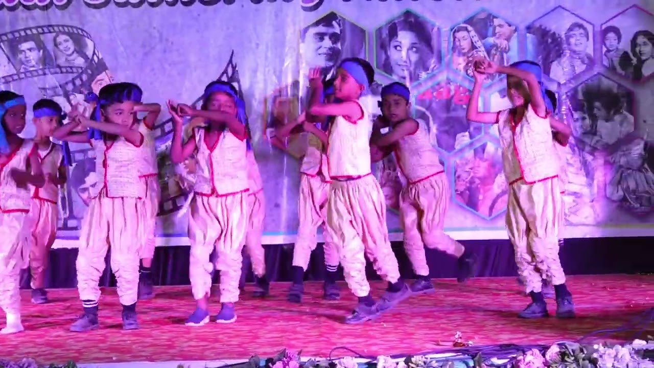 khaike paan banaras wala well Growth English school #annualgathering