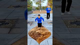 Special Effects The rolling Yellow River water suddenly appeared underground in the park sksj