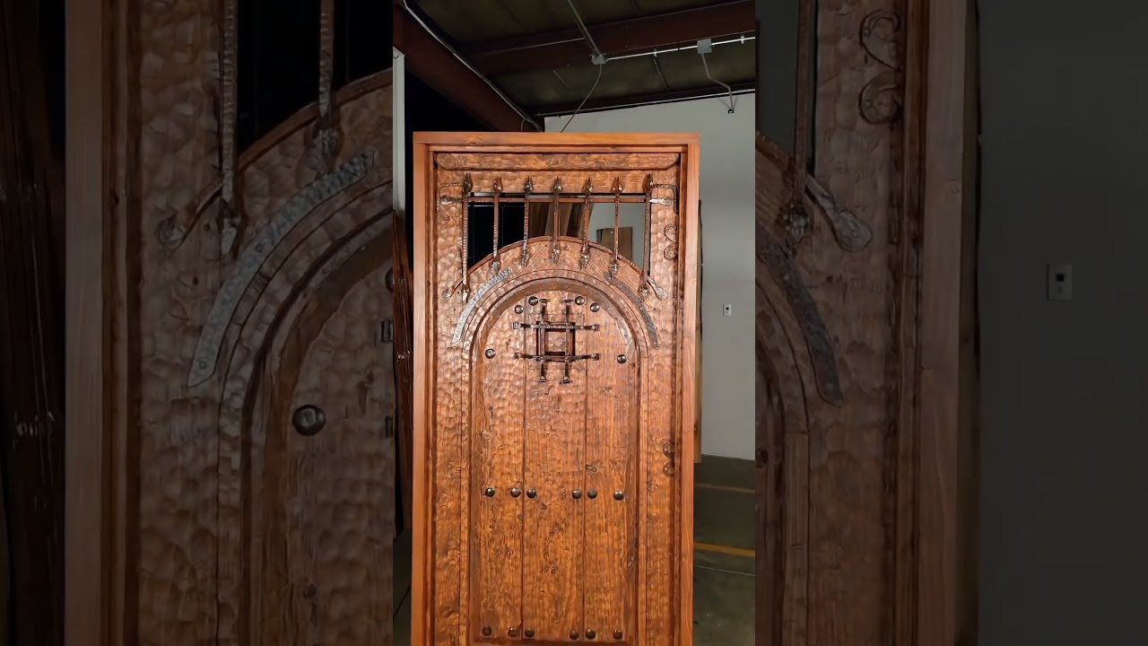 We also make front doors carved entirely by hand madeinmadera.com  