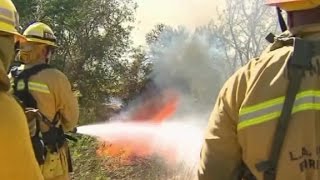 25,000 firefighters battle fire in 10 states