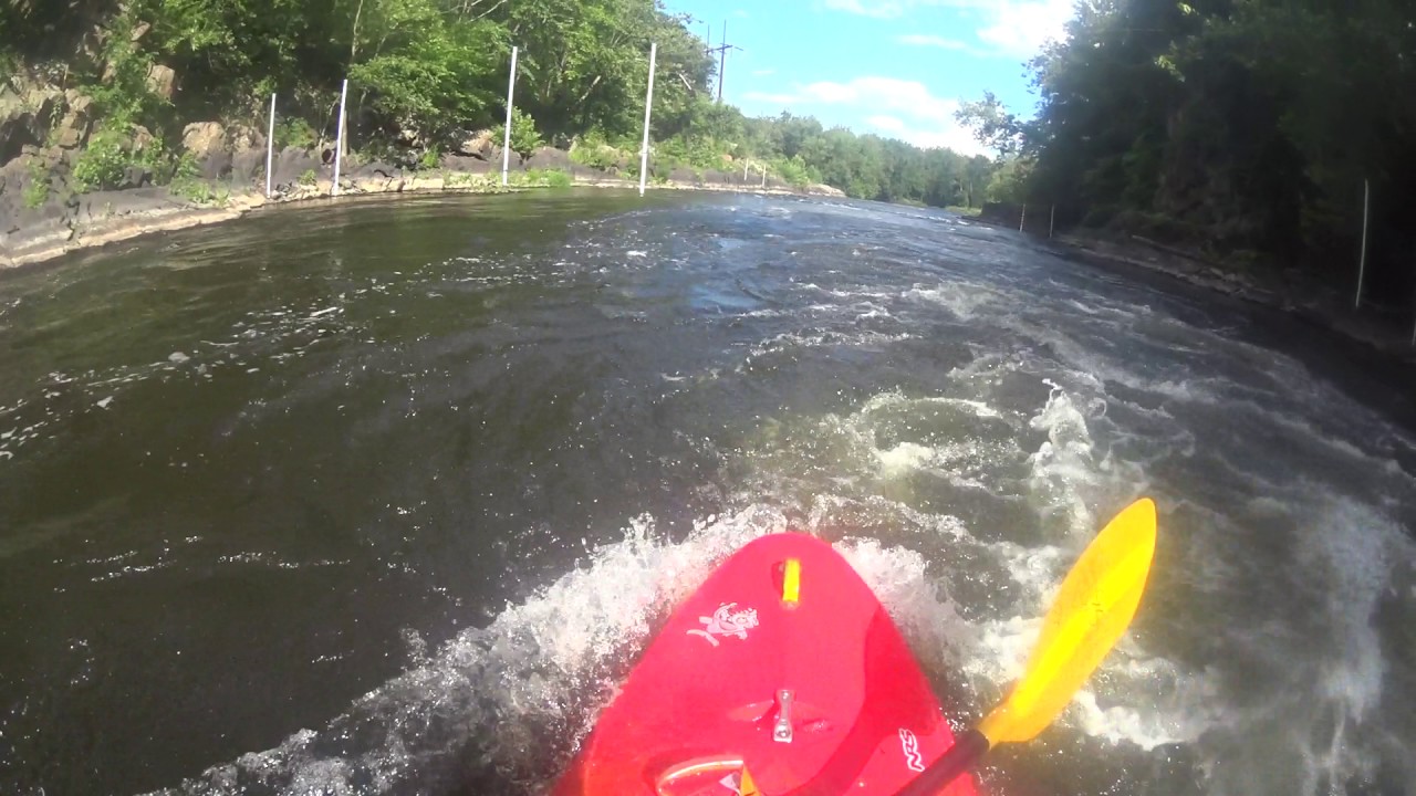 Farmington RiverTariffville, 2nd half of Ledges Rapid, 72317 YouTube
