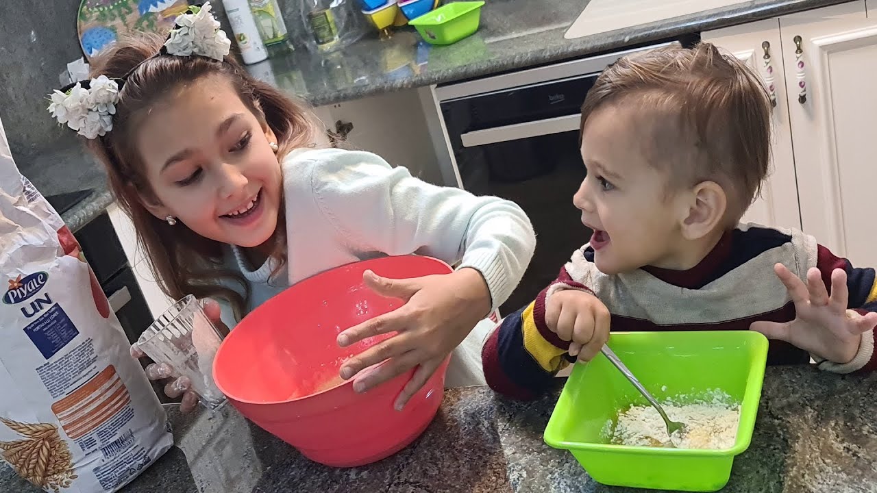 ELİF TEK BAŞINA KEK YAPTI