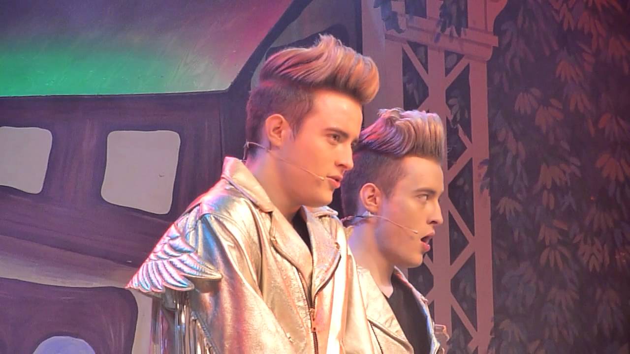 Stopping Gaston Kidnapping 'Belle' - JEDWARD In Beauty And The Beast 5/1/14