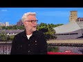 Capture de la vidéo Billy Bragg On Bbc Breakfast [31.10.2023]